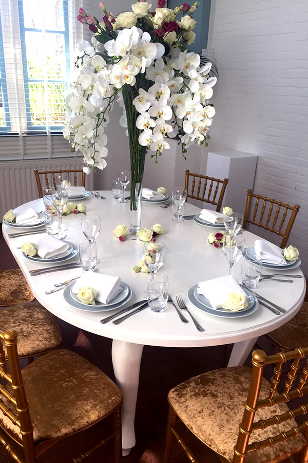 Pompgebouw_de_esch_pompzaal_gedekte_tafel