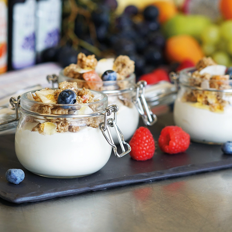 alles_voor_uw_party_paasbrunch_passion_yoghurt_met_garnituur