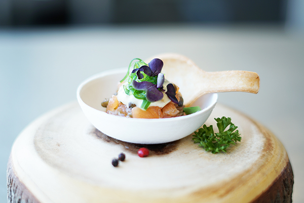 pompgebouw_de_esch_catering_hapje